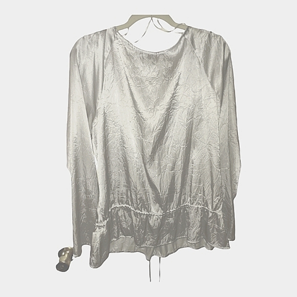 Silver, shiny blouse - Picture 2 of 3